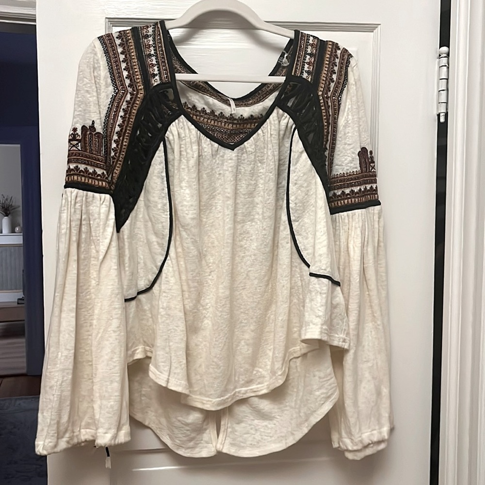 Free people boho embroidered long sleeve top size S